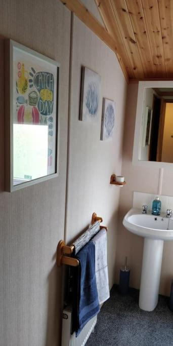 Lake View Lodge มิลลอม ภายนอก รูปภาพ